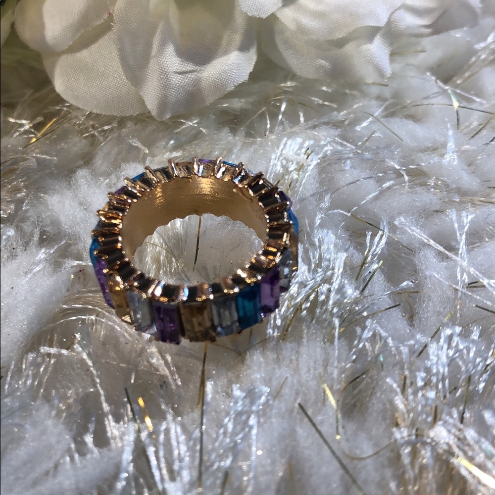 Beautiful ring - Picture 4 of 4